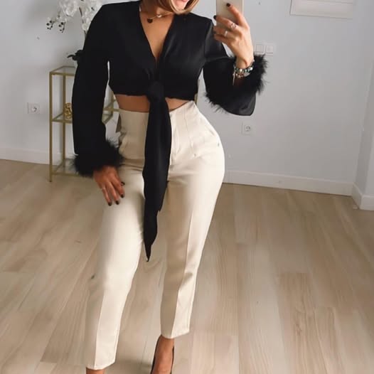Pantalón pinza tono beige