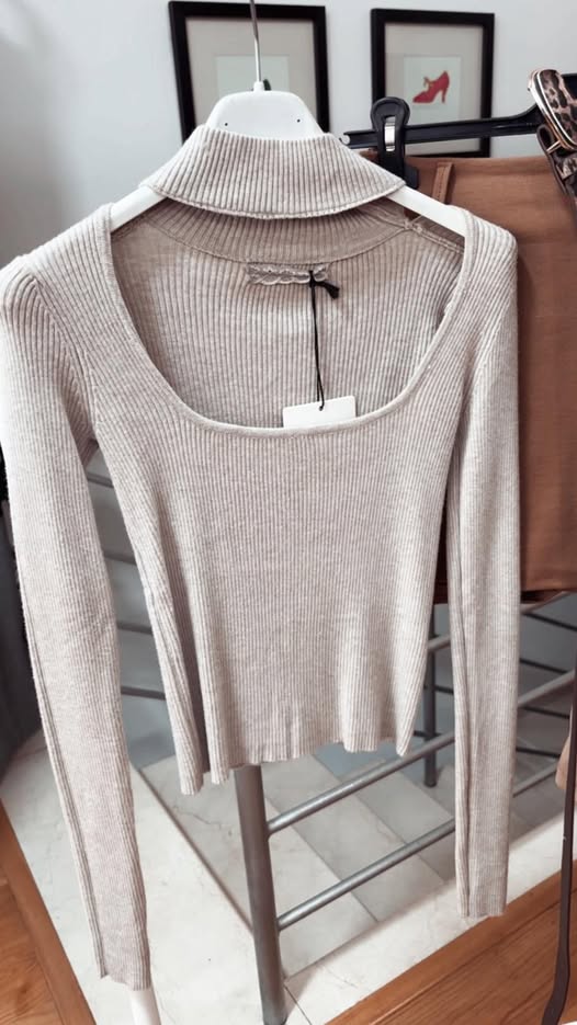 camiseta canalé cuello