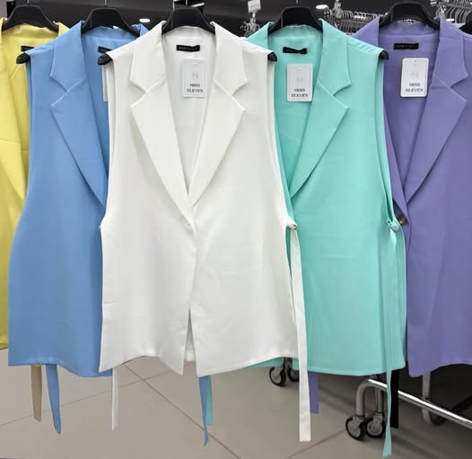 chaleco celeste apertura lateral