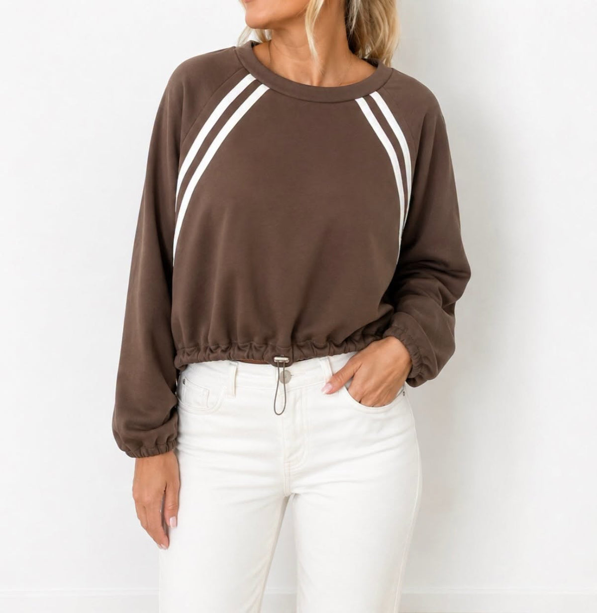 sudadera marron corta