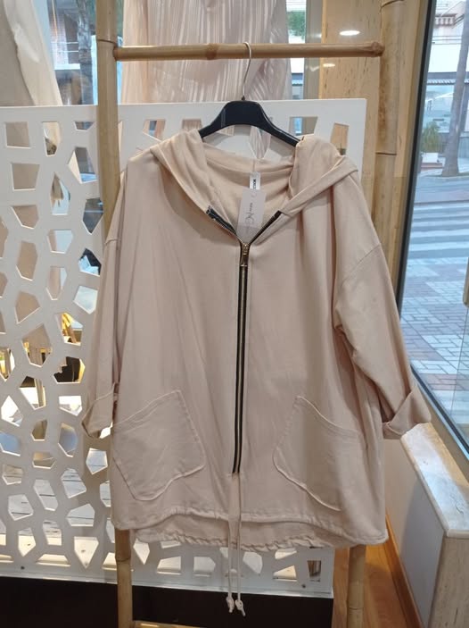 sudadera larga beige