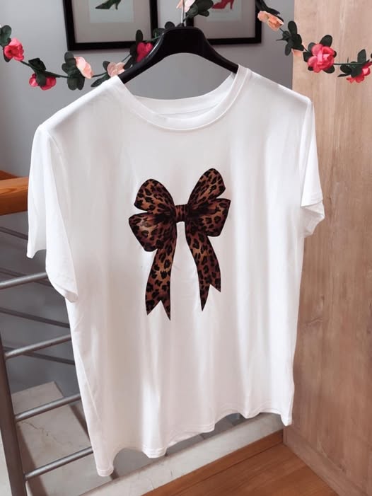 camiseta lazo