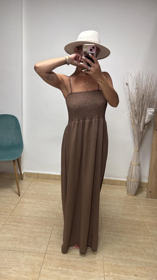 vestido marrón