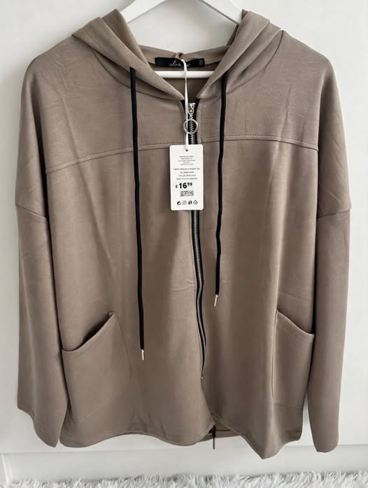 sudadera beige curvy