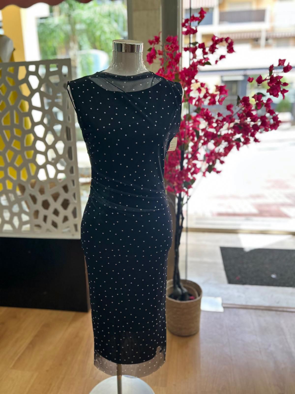 Vestido lunares